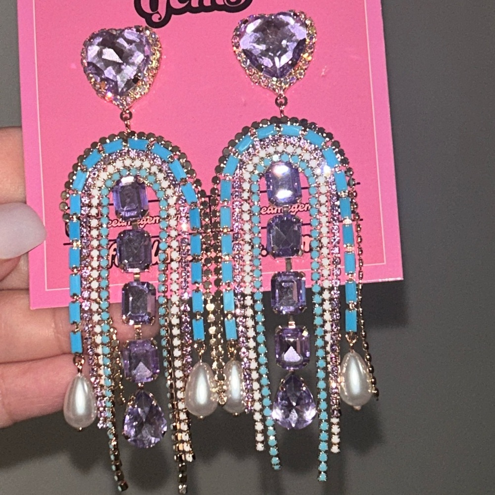 Feed me gems lavender rhinestone cowgirl earrings